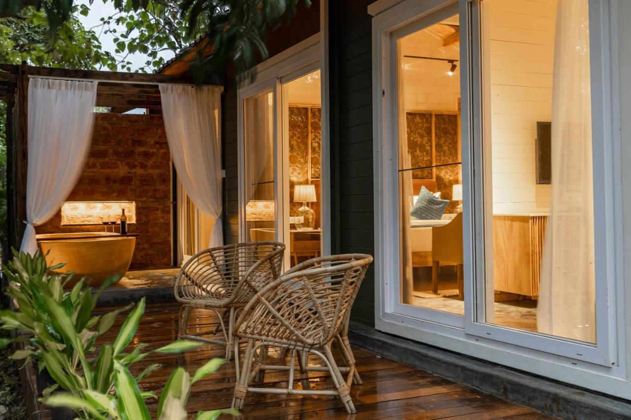 Larisa Resort Ashwem Мандрем Екстериор снимка